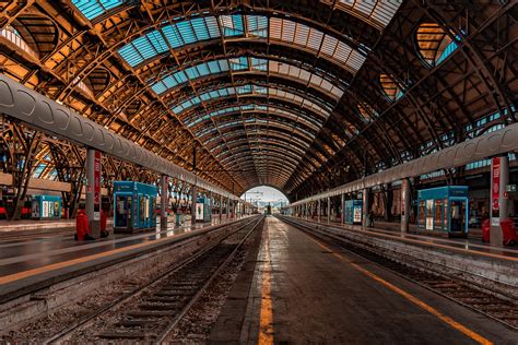 Stazione di Milano Centrale a Fondazione Prada 